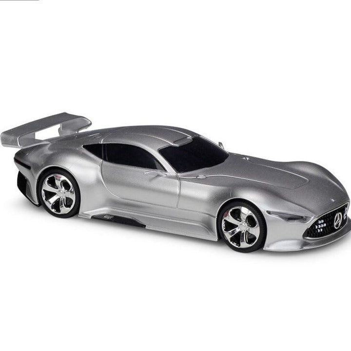 Maisto Mercedes Benz AMG Vision Gran Turismo Diecast Model Racing Car - Scale 1:32